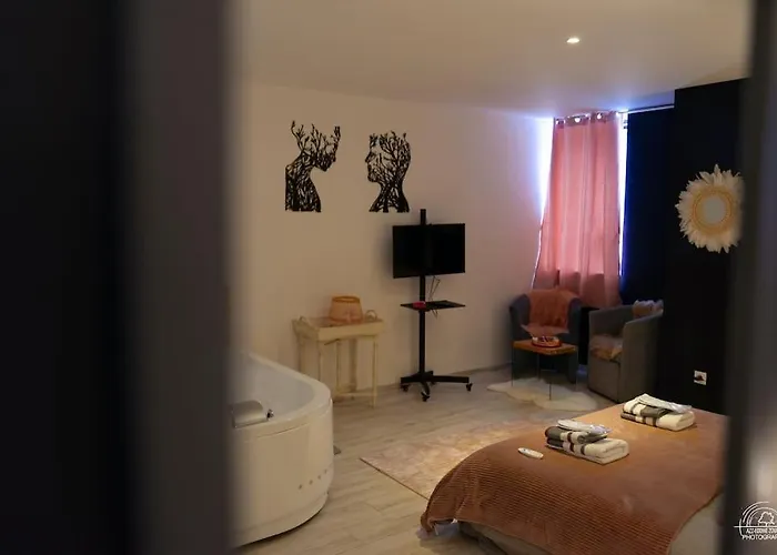 Le Cocoon & By Nancyintimelounge * Nancy