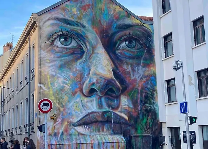 Le Cocoon & By Nancyintimelounge Nancy